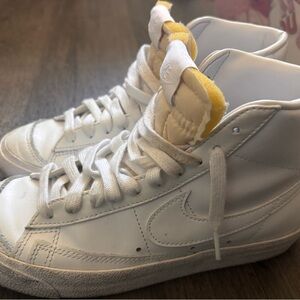 Nike Women’s High Tops Size 6